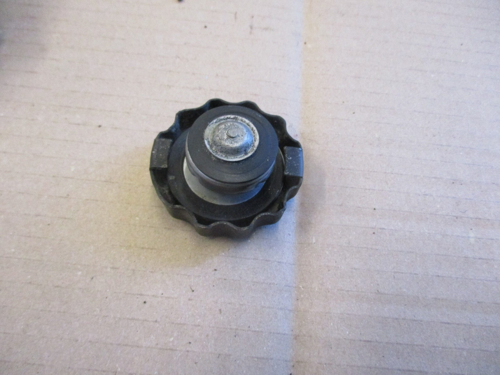 Bouchon de radiateur d'eau pour Honda 125 XLV - Varadéro - JC32