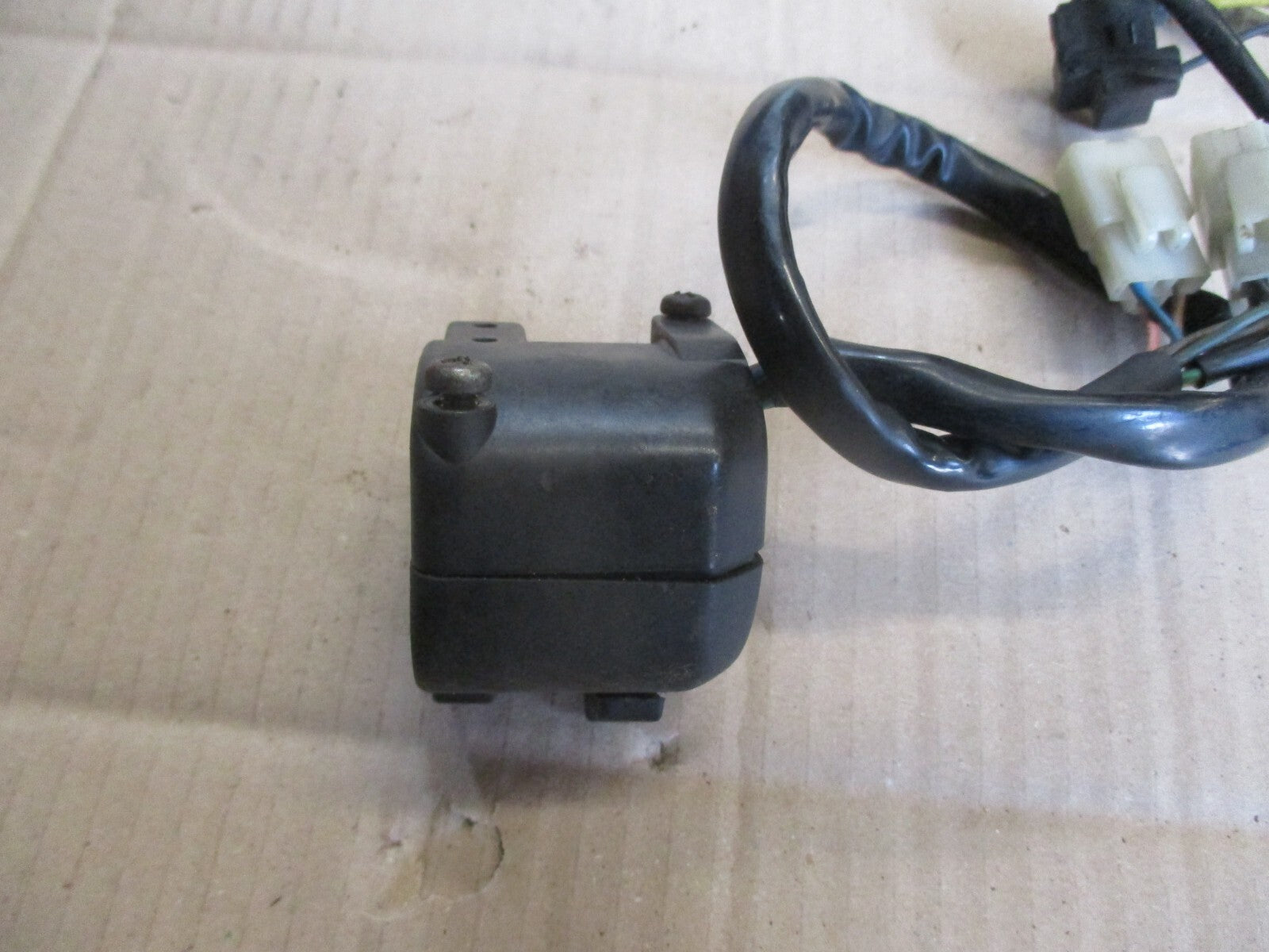 Commodo gauche pour Yamaha 600 XT Ténéré - 34L - 43F - 55W - 1VJ - 2KF