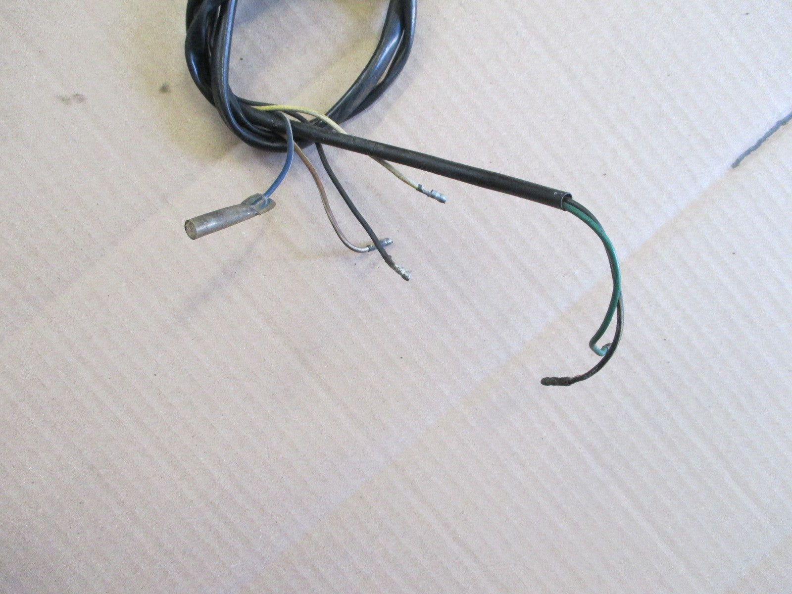 Commodo droit pour Honda 125 XLS - XR - (avec 4 + 2 cosses)