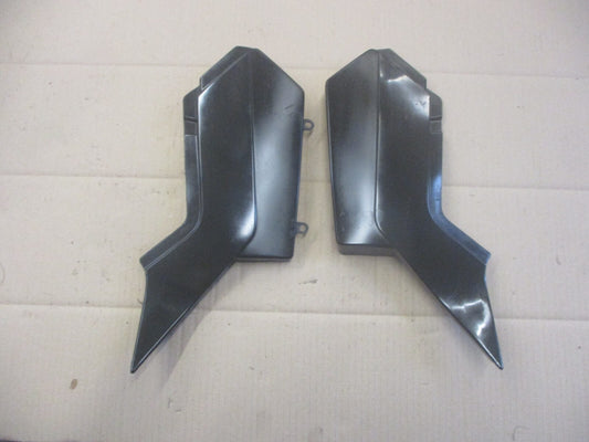 Caches latéraux pour Yamaha 125 TW - DE01 - DE054
