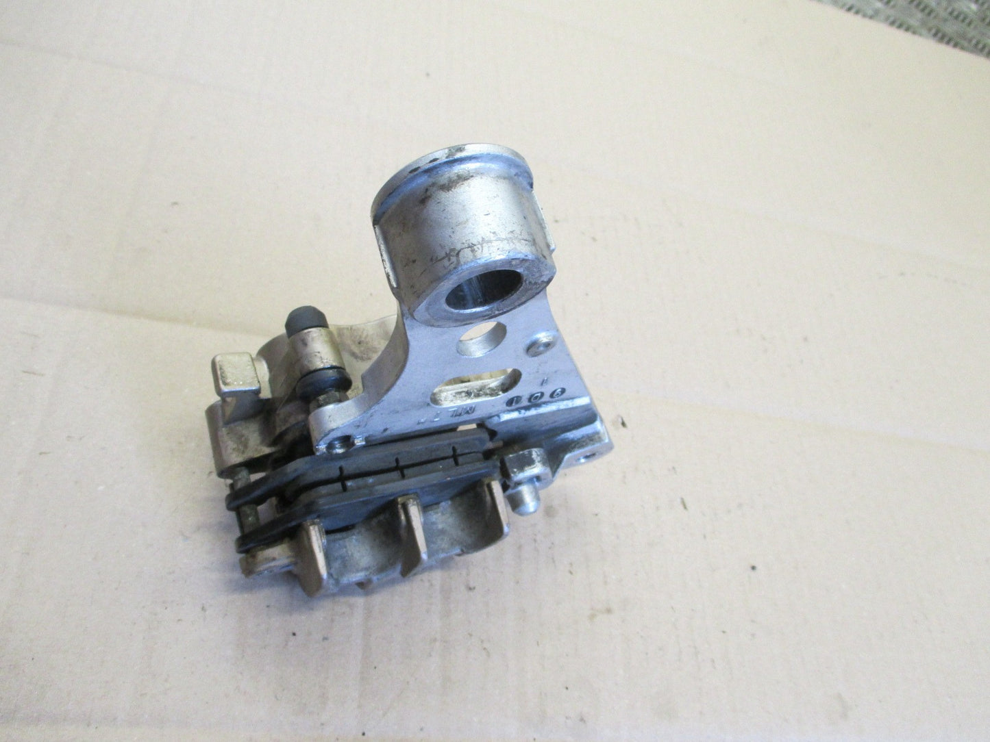 Etrier de frein arrière pour Honda 750 VFR - RC24