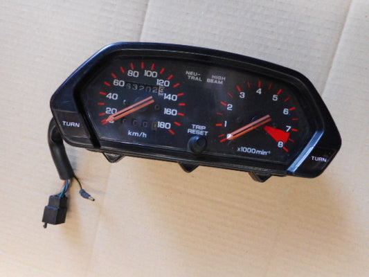 Bloc compteur compte tours pour Honda 650 NX Dominator - RD02 - 63202 kms