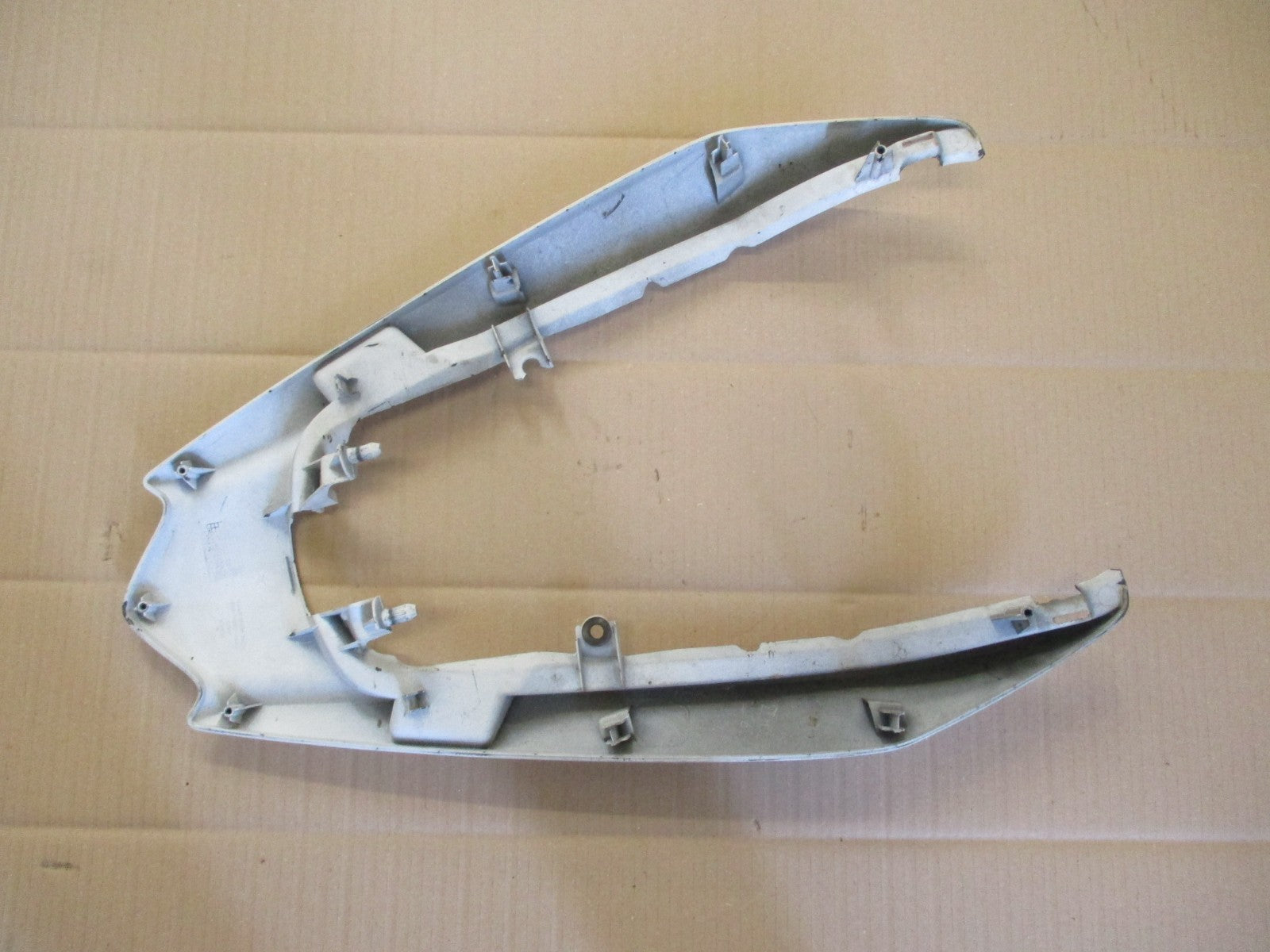 Coque arrière supérieure pour Honda 125 CBF - JC40A