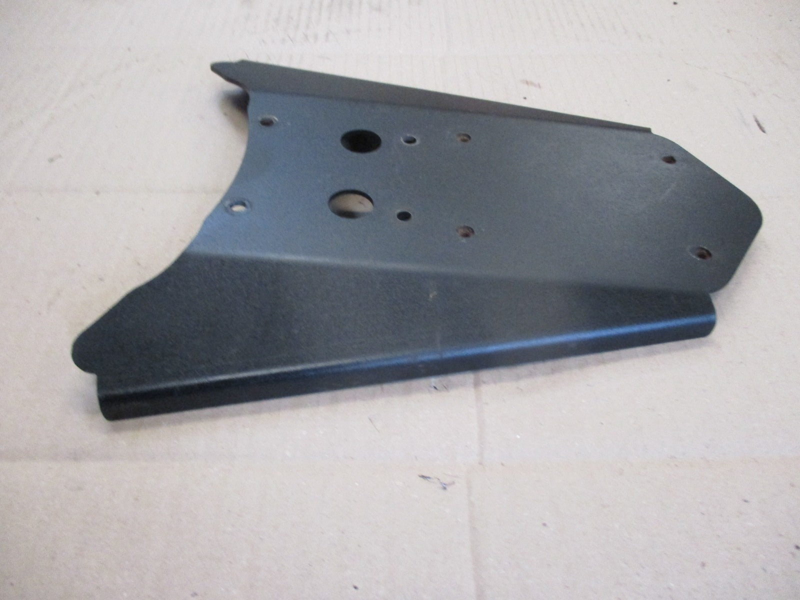 Plaque support top case pour Yamaha 125 XTX - XTR
