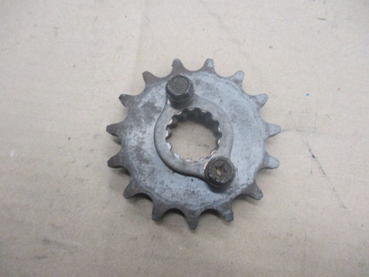 Pignon de sortie de boite pour Honda 650 NX Dominator - RD02 - RD08A
