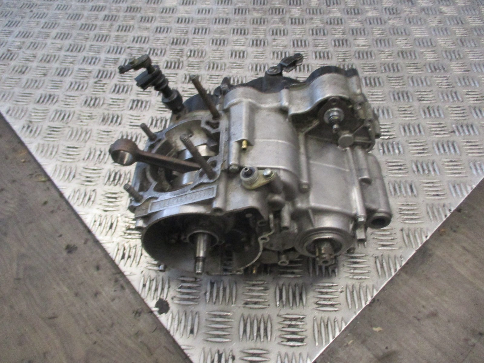 Bas moteur pour Kawasaki 125 KMX - MX125B