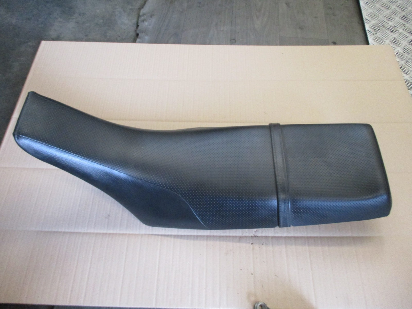 Selle pour Yamaha 125 TW - DE01 - DE054