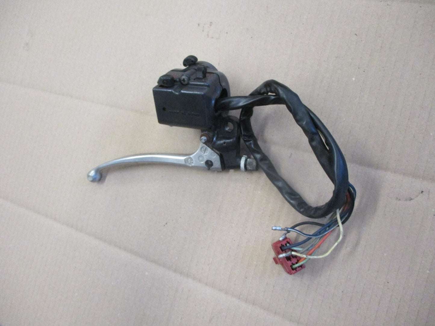 Poignée d'embrayage + cocotte gauche pour Honda 125 CM T - 1978 / 1981