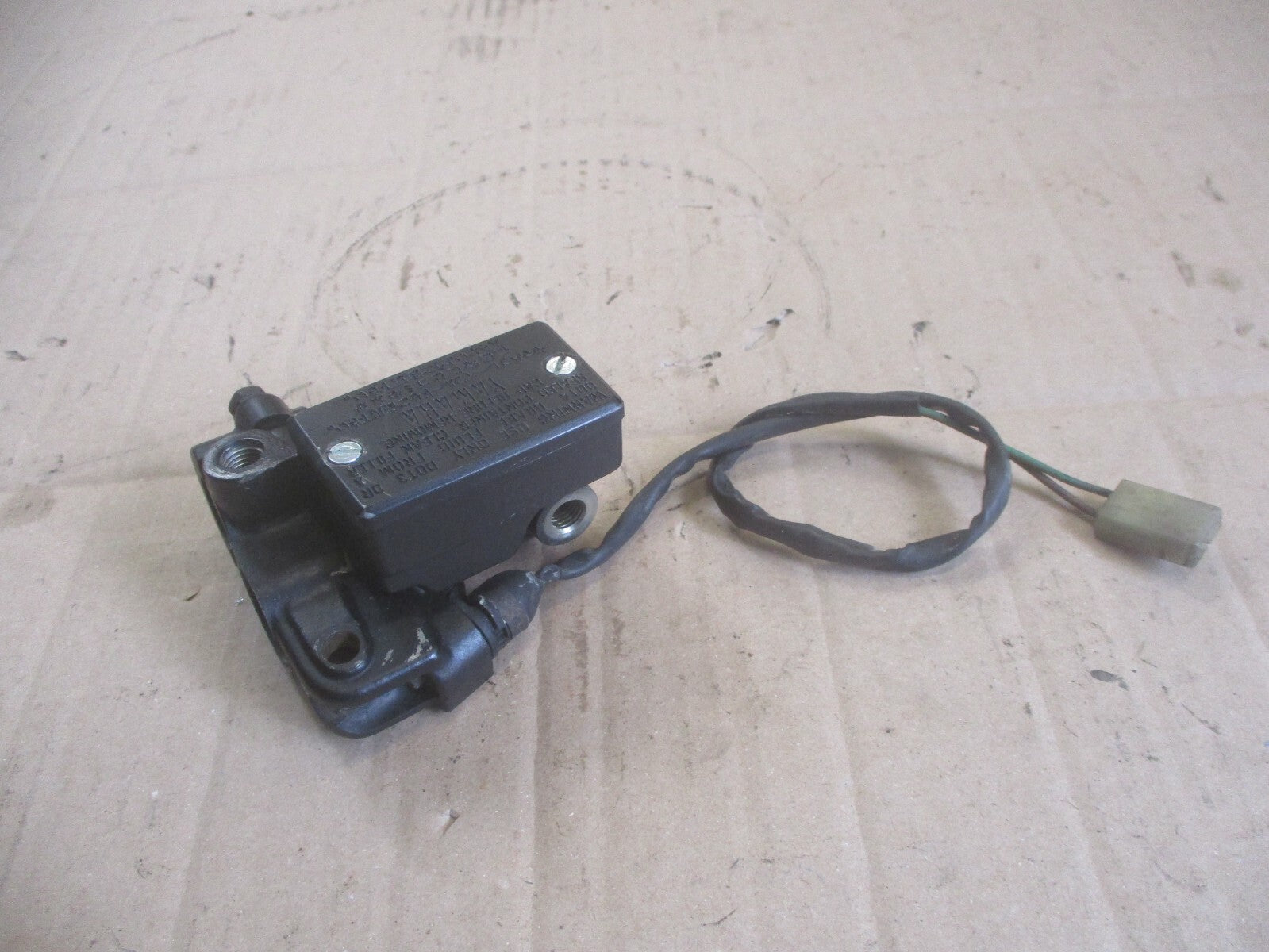 Maitre cylindre de frein avant pour Yamaha 600 XT Ténéré - 43F - 34L - 55W