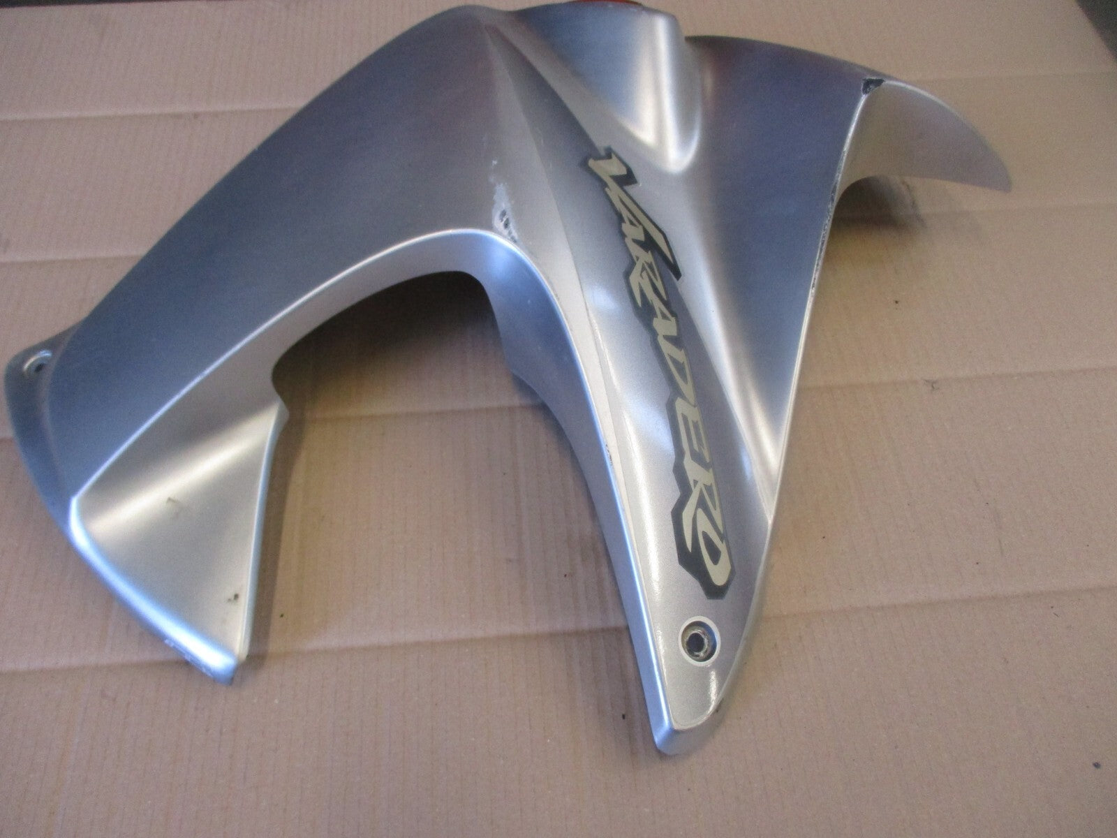 Flanc de carénage gauche pour Honda 125 XLV Varadéro - JC32