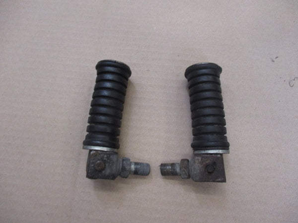 Cales pieds arrière pour Yamaha 125 DTLC - 10V
