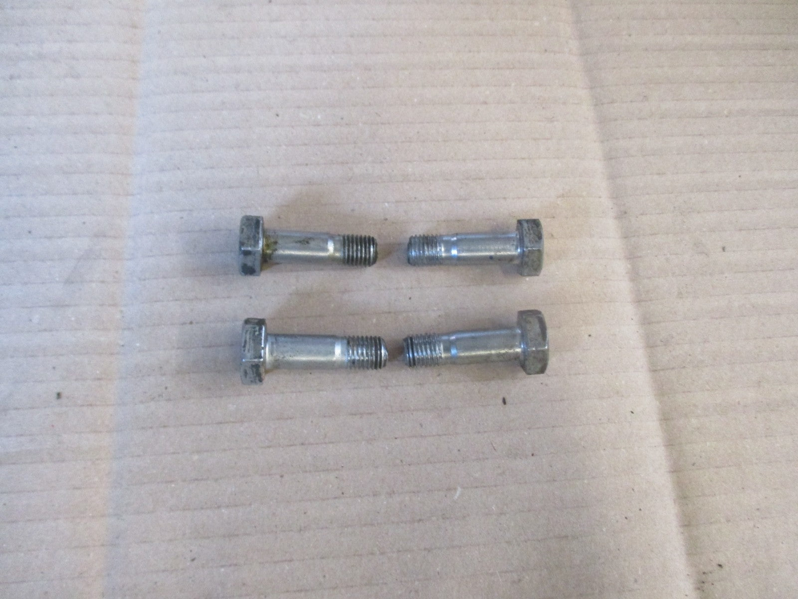 Vis de fixation amortisseurs pour Yamaha 125 DTF - DTE - 1F9