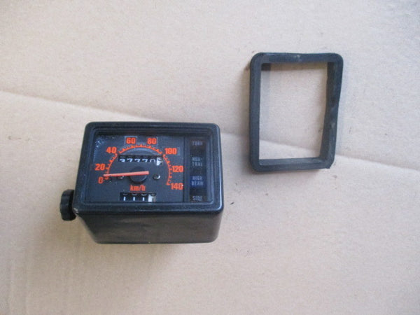 Compteur 37770 kms pour Honda 125 NX Transcity - JD12