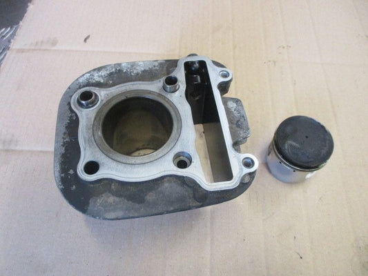 Cylindre / piston pour Yamaha 125 SR - 10F