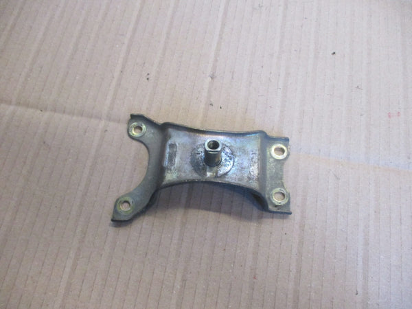 Pontet de fixation arrière de réservoir Honda 650 NX Dominator - RD02 - RD08A