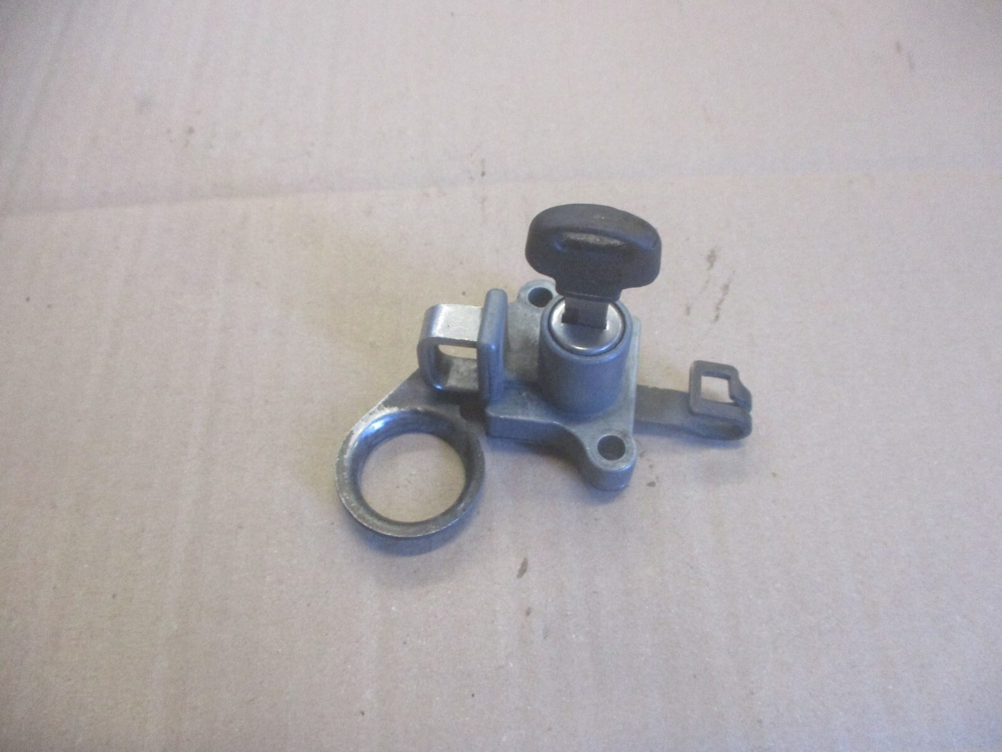 Serrure de selle pour Honda 750 VFR - RC36 - Phase 1 - 1990 / 1993
