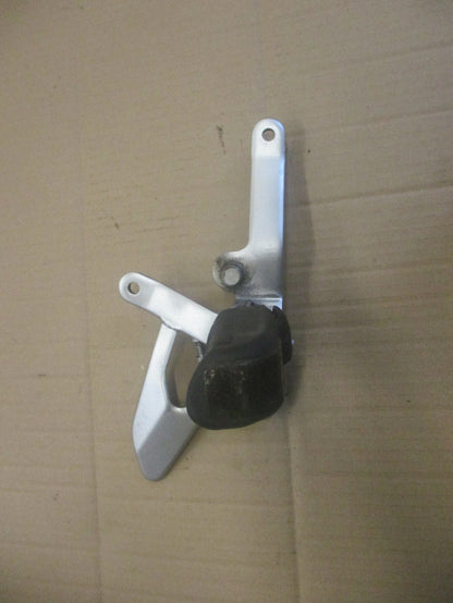 Platine cale pied avant droite pour Yamaha 125 TZR - 2RL