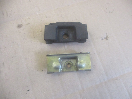 Fixation arrière de réservoir pour Yamaha 600 TTR - DJ01 - 1999