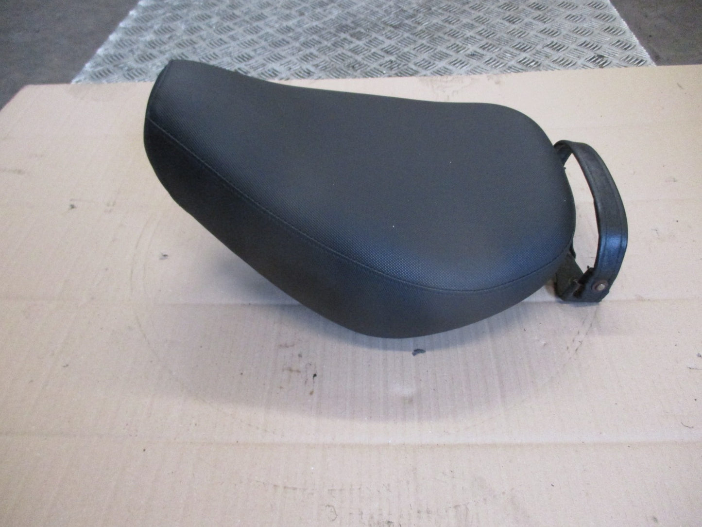 Selle conducteur avant + sangle pour Honda 125 Rebel - JC24A - JC26A