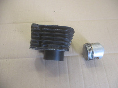Cylindre / piston pour Honda 125 XLR - JD04