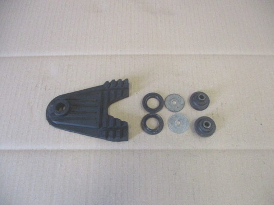Fixation arrière de réservoir pour Yamaha 535 XV Virago - 2YL