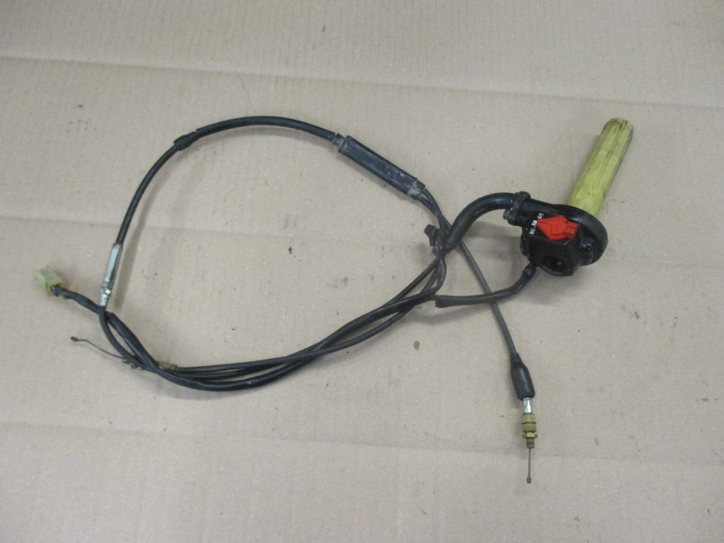 Poignée d'accélérateur + cocotte + cable accélérateur Kawasaki 125 KMX - MX125B