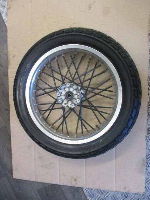 Roue avant avec pneu DUNLOP K180 bon état pour Yamaha 125 TW - DE01 - DE054