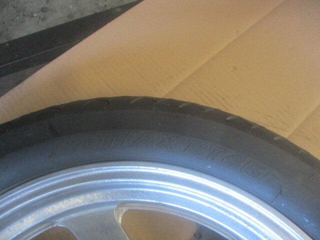 Roue avant avec pneu très peu roulé pour Yamaha 750 FZX - 2JE - 4AM