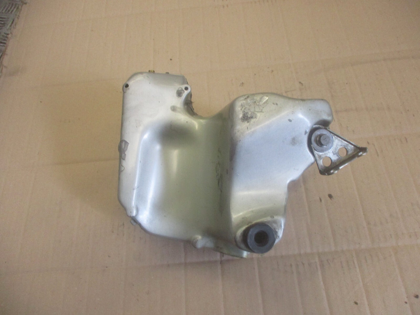 Réservoir d'huile + tuyauteries + fixations Yamaha 600 TTR - DJ01 - 1999