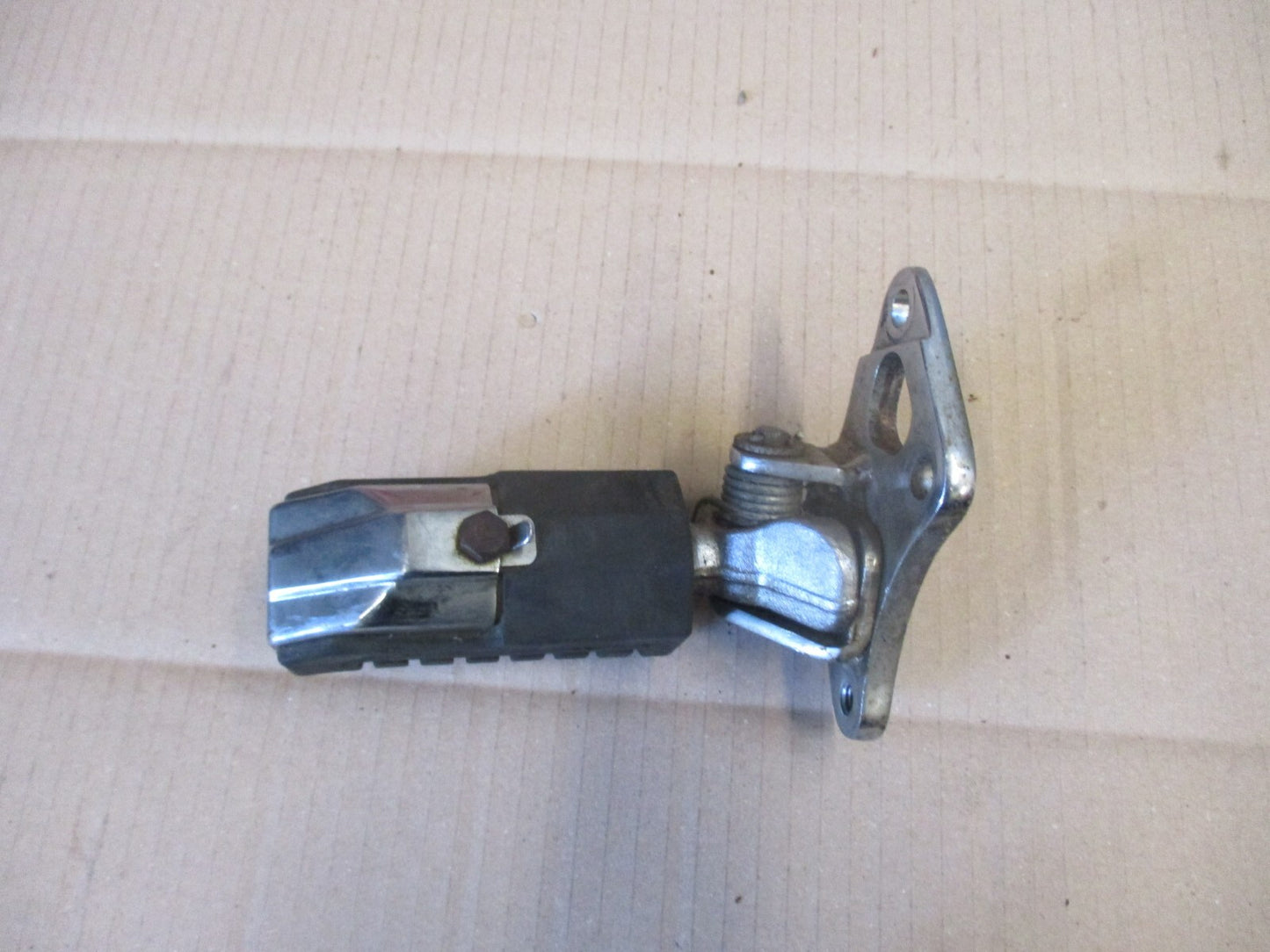Cales pieds avant pour Honda 125 Rebel - JC24A - JC26A