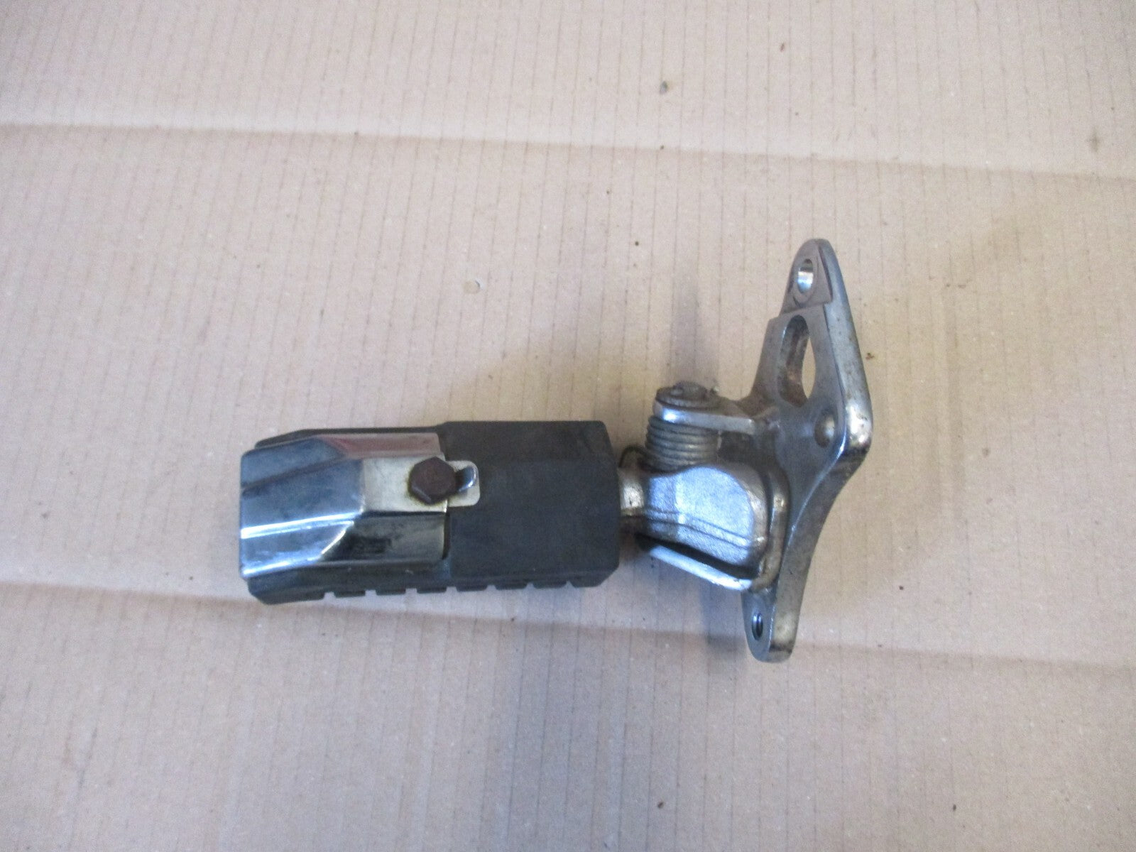 Cales pieds avant pour Honda 125 Rebel - JC24A - JC26A