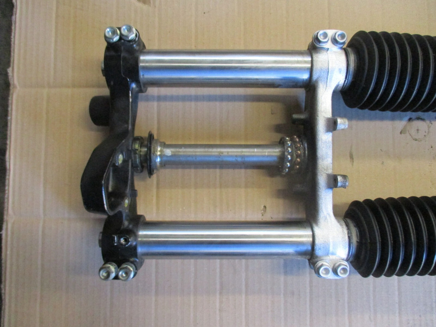 Fourche pour Honda 650 NX Dominator - RD02 - A partir de 1992