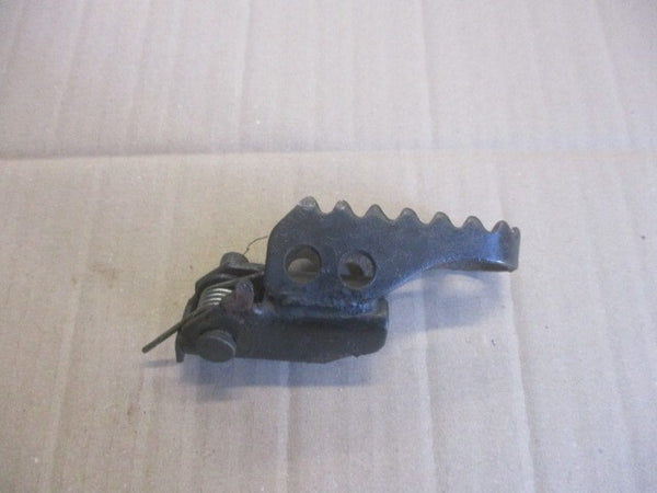 Cale pied avant droit pour Suzuki 125 TSR - SF15A