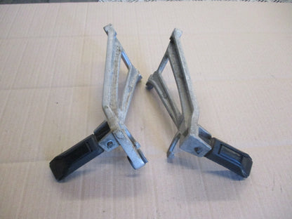 Cales pieds arrière pour Honda 125 CBR - JC34