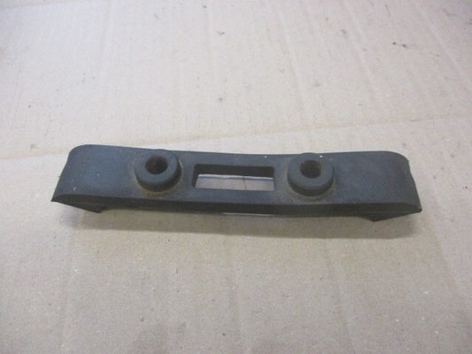 Caoutchouc arrière de fixation de réservoir pour Yamaha 600 XTZ - 3AJ