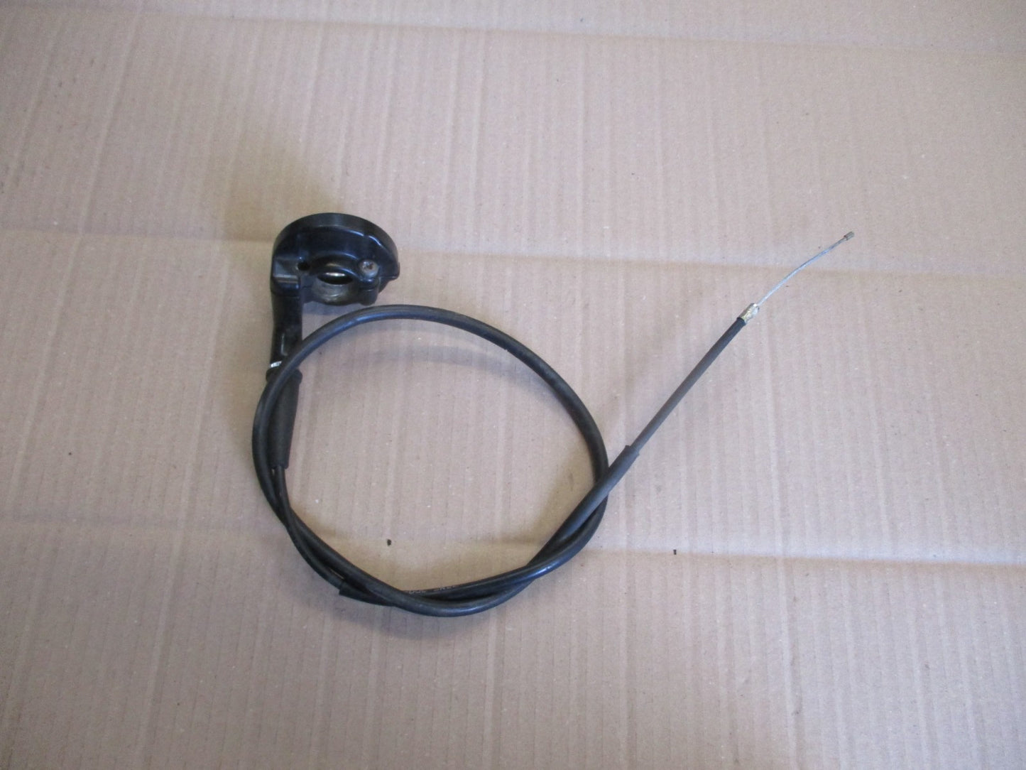 Cocotte droite + cable d'accélérateur pour Honda 125 XR - JD19A - JD1911