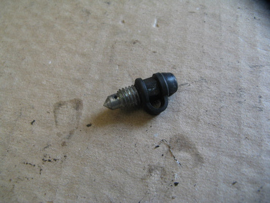 Vis de purge étrier frein avant pour Suzuki 600 DR - 650 DR - SN41A - SP41A