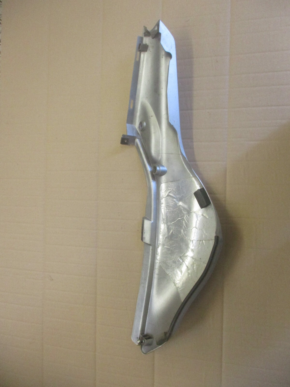 Cache latéral droit pour Yamaha 125 TDR modèle 4FU / 5AE