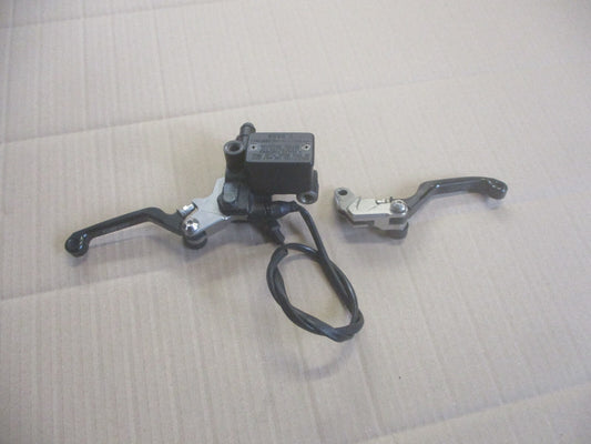 Maitre cylindre de frein avant + poignée d'embrayage Yamaha 125 TDR - 4FU / 5AE