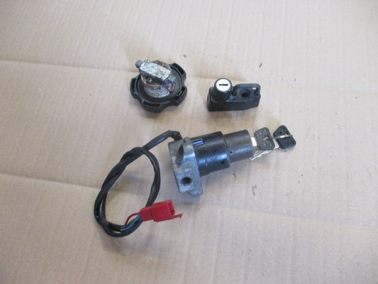 Nieman + bouchon essence + serrure de casque pour Yamaha 125 TW - DE01 - DE054