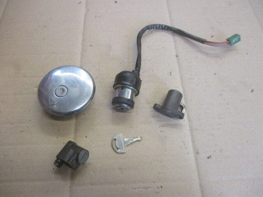 Nieman + bouchon essence + serrures pour Suzuki 125 GN - NF41A