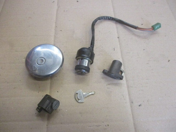 Nieman + bouchon essence + serrures pour Suzuki 125 GN - NF41A