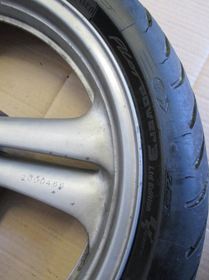 Roue avant avec pneu MICHELIN très peu roulé pour Honda 650 NTV REVERE - RC33
