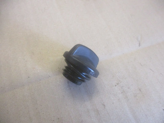 Bouchon de remplissage d'huile pour Honda 750 VFR - RC24