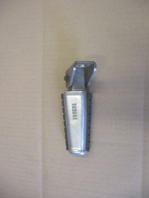 Cale pied arrière gauche pour Yamaha 535 XV Virago - 2YL