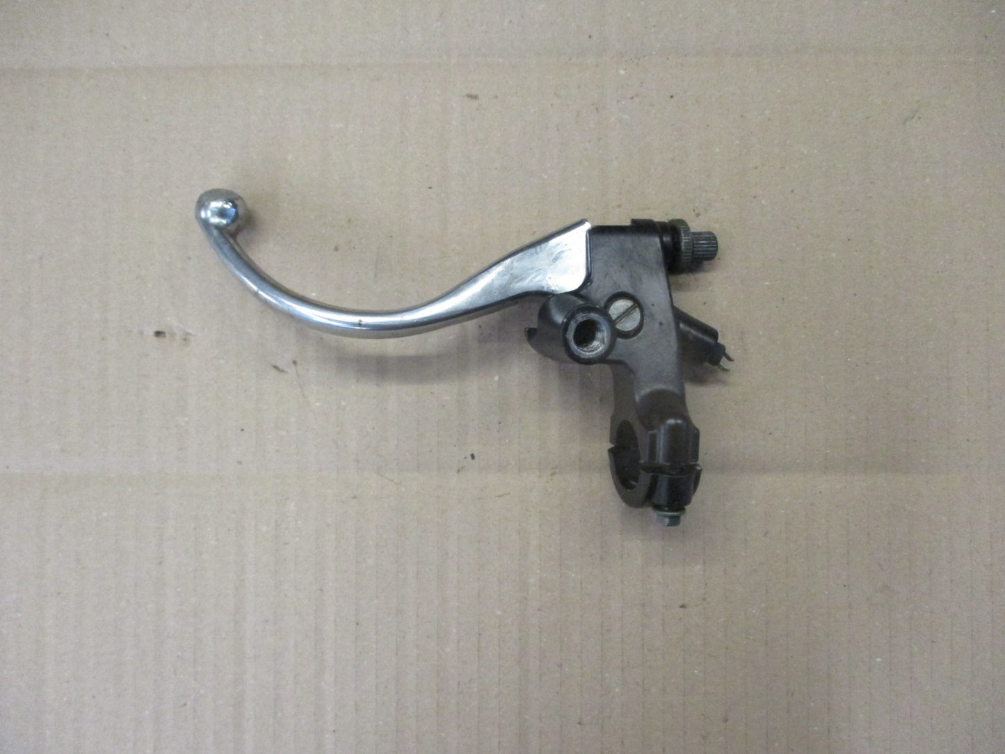 Poignée d'embrayage  pour Honda 125 CBF - JC74