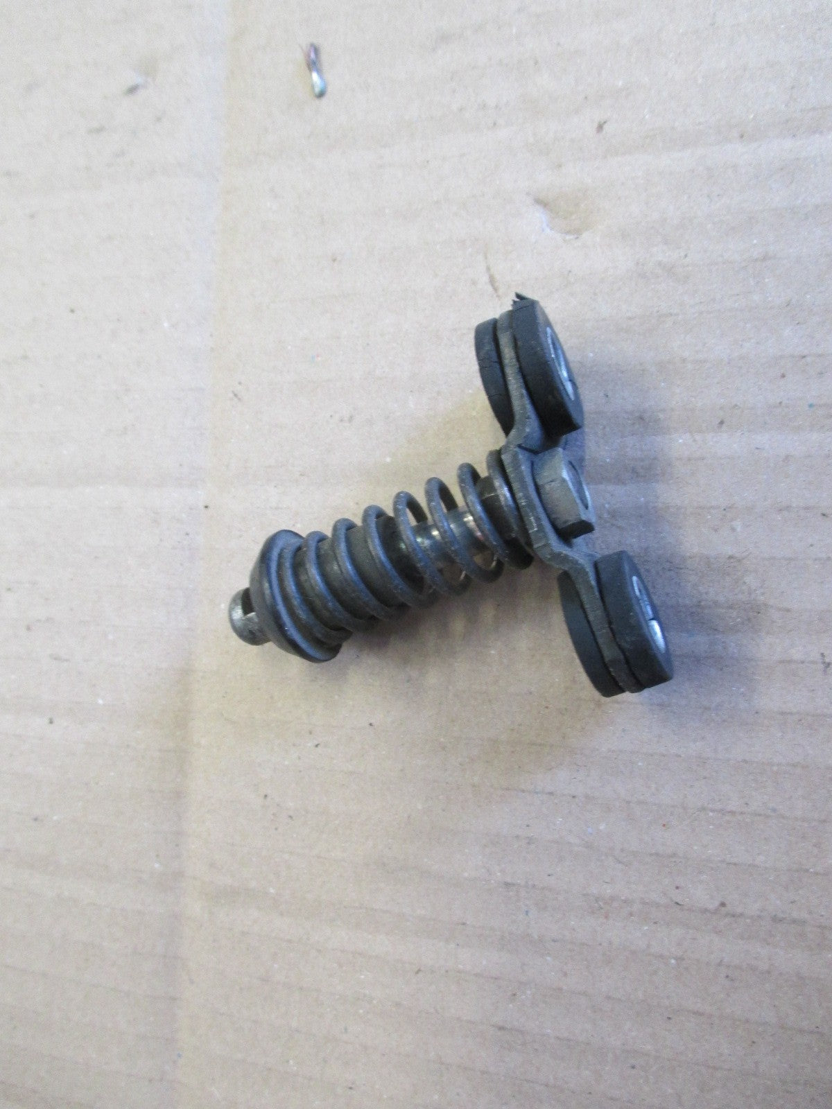 Pion de verrouillage serrure de selle pour Honda 125 CBT - CB125T - 125 Twin
