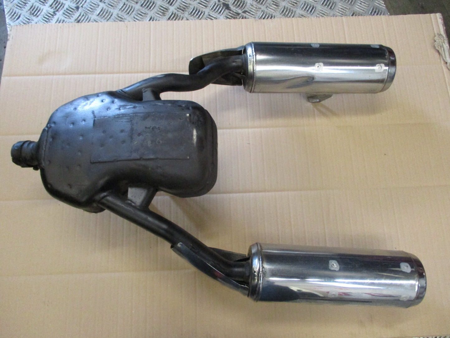 Silencieux d'origine + marmitte pour Yamaha 850 TDM - 3VD - 4TX