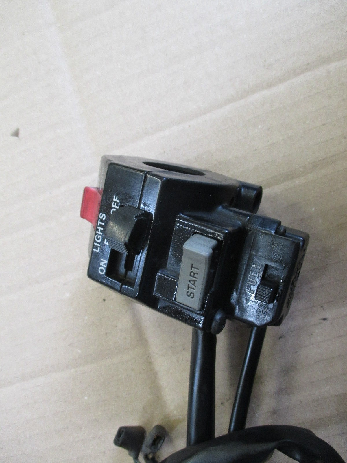 Cocotte droite pour Yamaha 750 FZX - 2JE