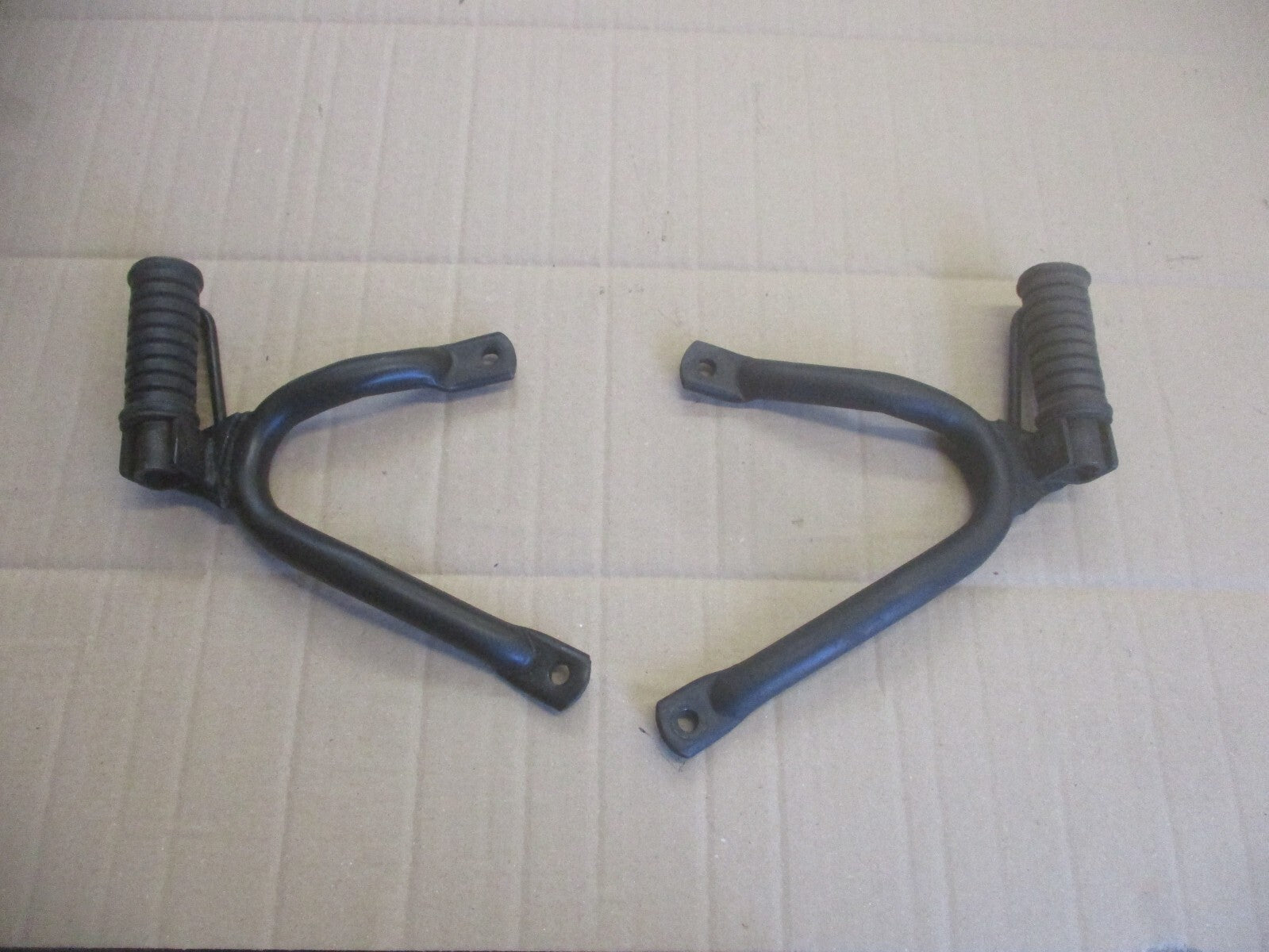 Cales pieds arrière pour Yamaha 125 DTLC - 34X - 1HR - 57U